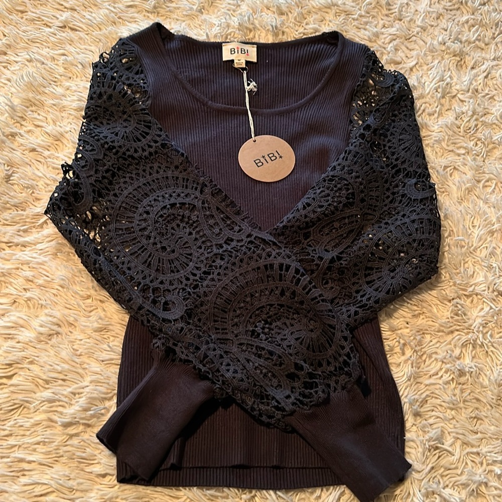 Bibi Lace Sleeve Blouse, NWT, size M.